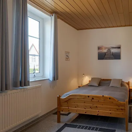 Anny 1 Apartment